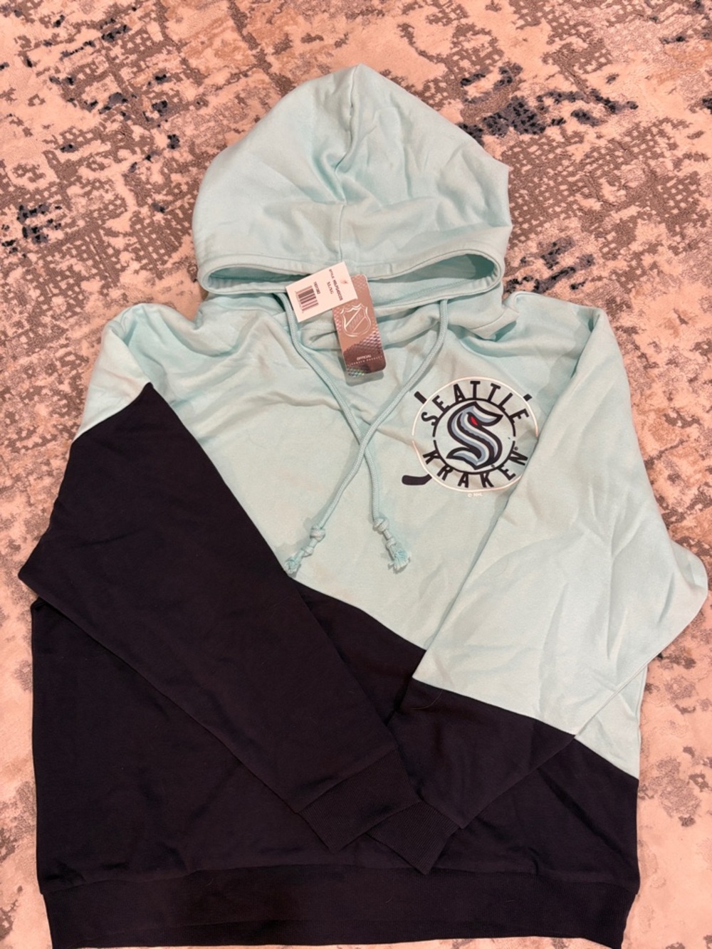 NHL Seattle Kraken Mint Green and Navy Hooded Pullover NWT